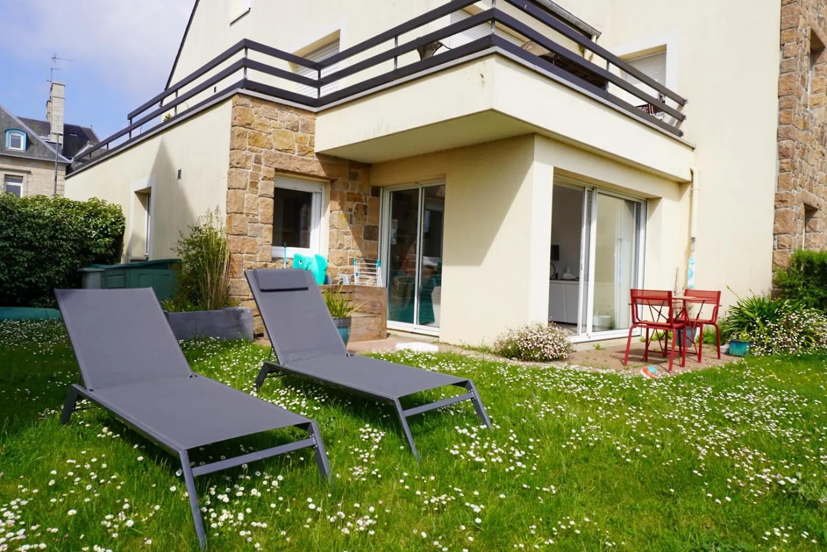 Beautiful Apartment With Sea And Garden View 펄로스가이렉 0*,  프랑스