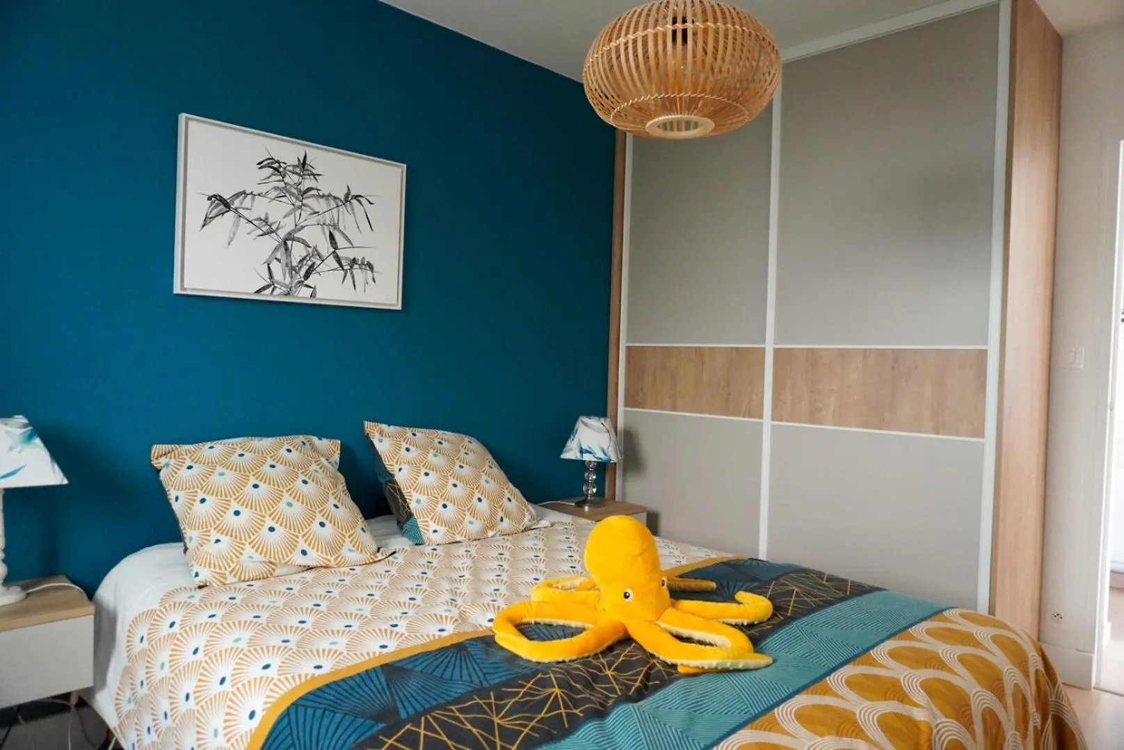Beautiful Apartment With Sea And Garden View 펄로스가이렉 0*,  프랑스